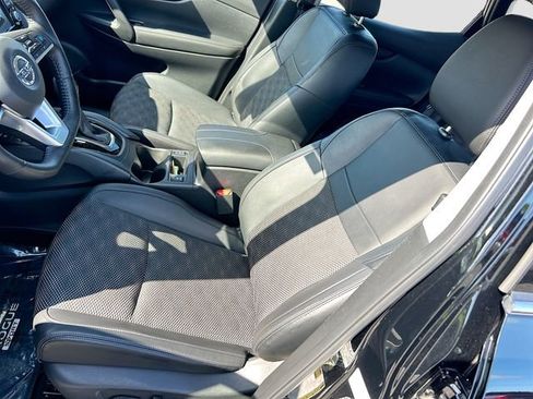 Certified 2022 Nissan Rogue Sport SV w/ Technology Package FWD image 15