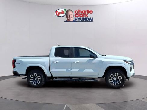 Used 2024 Chevrolet Colorado Z71 w/ Z71 Convenience Package 2 image 6