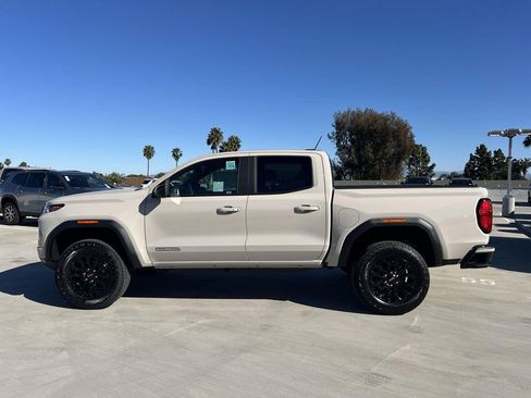 New 2026 GMC Canyon Elevation image 7