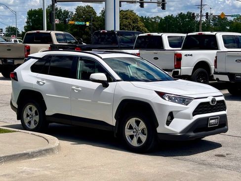 Used 2019 Toyota RAV4 XLE w/ Protection Package FWD image 7