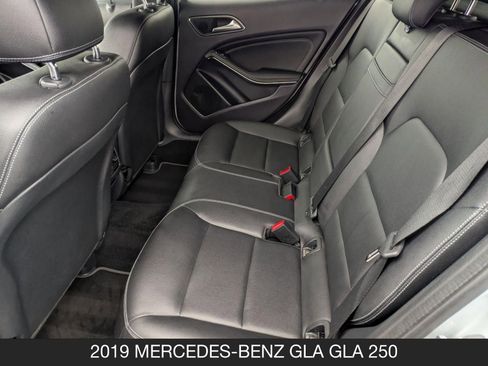 Used 2019 Mercedes-Benz GLA 250 w/ Convenience Package image 15