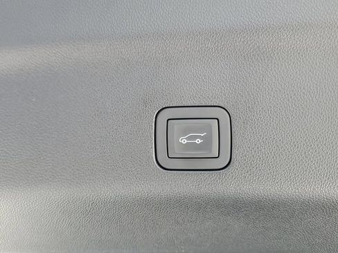 Certified 2026 Cadillac Escalade V w/ LPO, ONYX Package AWD/4WD image 11