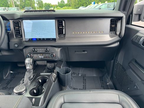 Certified 2025 Ford Bronco Badlands w/ Matte Film Protection Package AWD/4WD image 22
