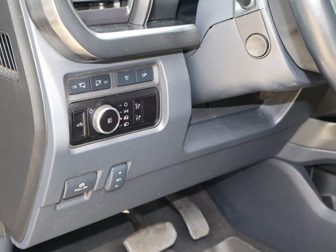 Used 2023 Ford F250 Lariat w/ Tremor Off-Road Package AWD/4WD image 23