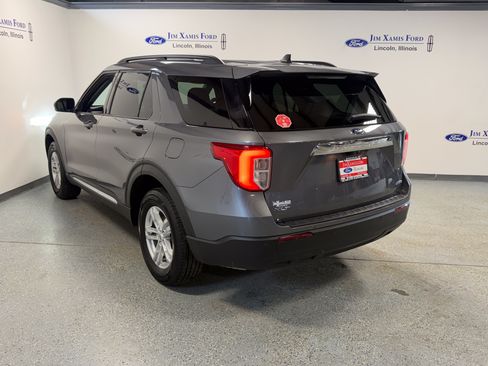 Used 2024 Ford Explorer XLT AWD/4WD image 31