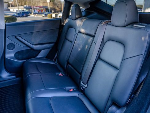 Used 2024 Tesla Model Y Long Range image 18