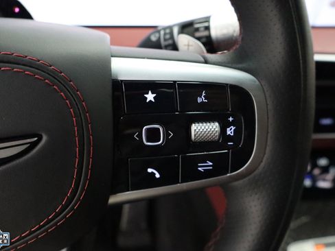 Used 2026 Genesis GV70 3.5T Sport Prestige image 18