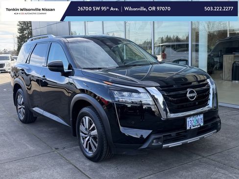 Used 2022 Nissan Pathfinder SL image 1