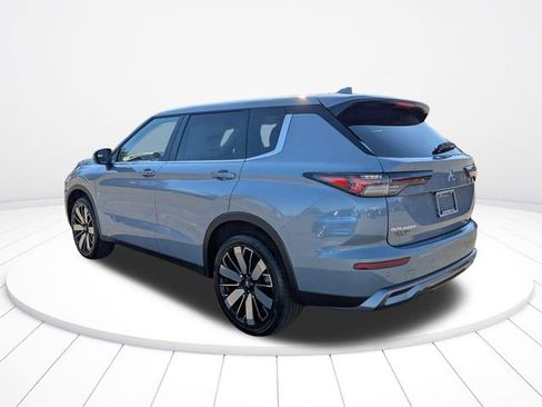 New 2026 Mitsubishi Outlander SE FWD image 5