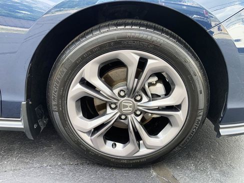 Used 2023 Honda Accord EX image 4