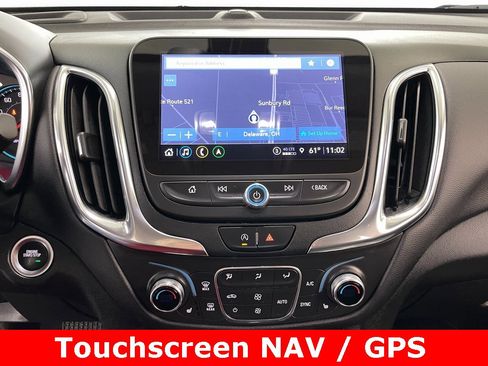 Used 2022 Chevrolet Equinox LT image 3