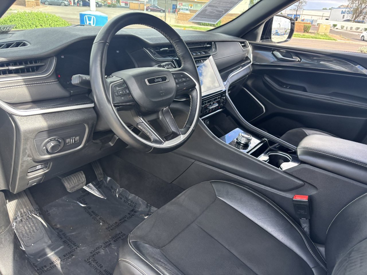 Used 2022 Jeep Grand Cherokee Altitude AWD/4WD image 16