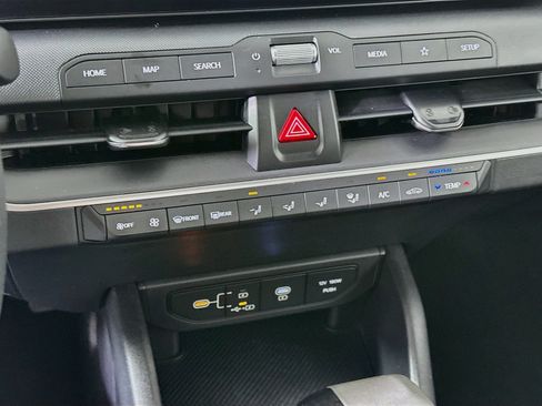 Used 2025 Kia K4 FWD image 24