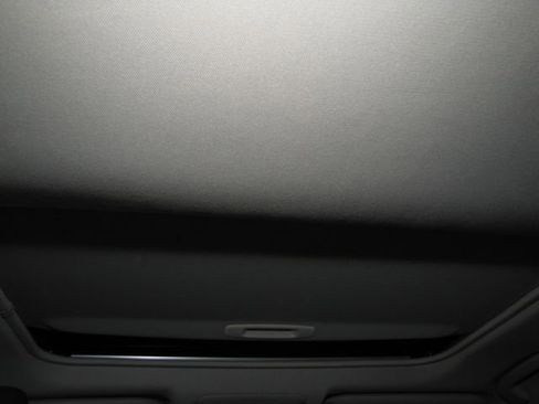 Used 2021 Toyota RAV4 XLE w/ Convenience Package AWD/4WD image 16