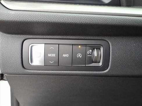 New 2026 Chevrolet Traverse LT w/ Sun and Wheel Package image 37