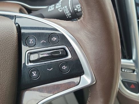 Used 2016 Cadillac SRX Luxury w/ Driver Awareness Package image 17