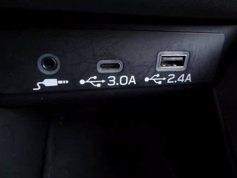Used 2024 Subaru Legacy Limited image 17