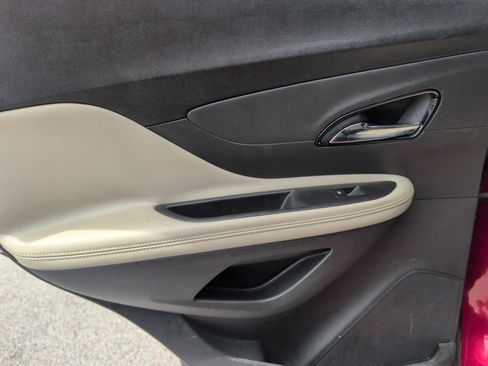 Used 2019 Buick Encore Preferred FWD image 31
