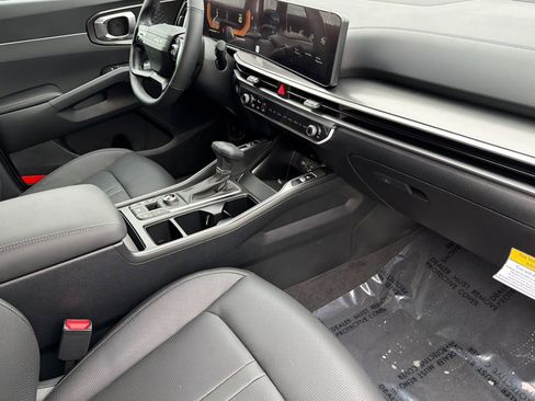 New 2026 Kia Sorento S image 14