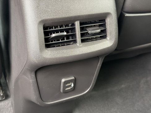 Used 2023 GMC Terrain SLE FWD image 19
