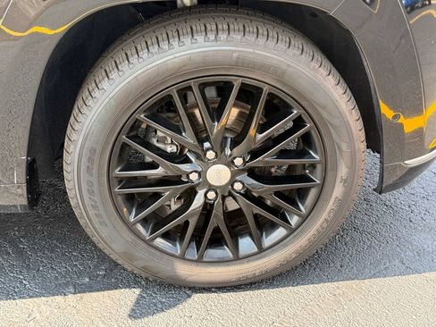 Used 2018 Jeep Grand Cherokee Summit w/ Platinum Series Group AWD/4WD image 4