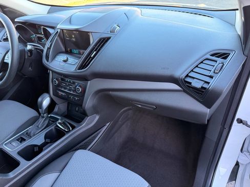 Used 2019 Ford Escape SE FWD image 36