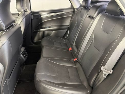 Used 2015 Ford Fusion Titanium AWD/4WD image 13