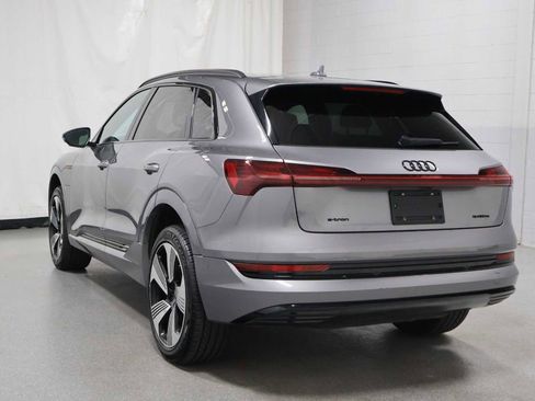 Used 2023 Audi e-tron Premium Plus w/ Premium Plus Package AWD/4WD image 3