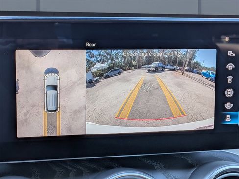 Used 2022 Mercedes-Benz GLC 300 image 21