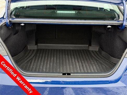 Used 2025 Toyota Camry LE image 9