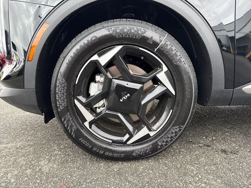 New 2026 Kia Sportage EX w/ EX Panorama Roof Package image 34