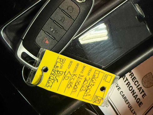 Used 2023 Nissan Kicks SR w/ SR Premium Package FWD image 36