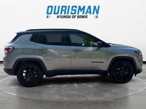 Used 2022 Jeep Compass Latitude w/ Convenience Group FWD image 7