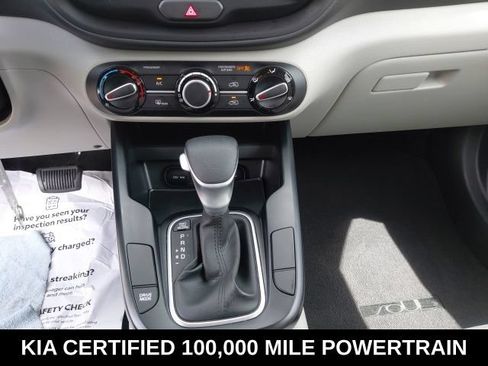 Certified 2025 Kia Soul LX w/ LX Technology Package FWD image 13