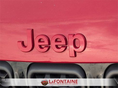 Certified 2023 Jeep Compass Limited image 9