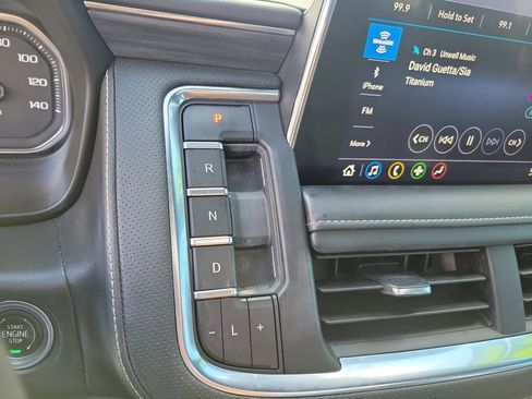 Used 2021 GMC Yukon SLT w/ SLT Premium Package image 40