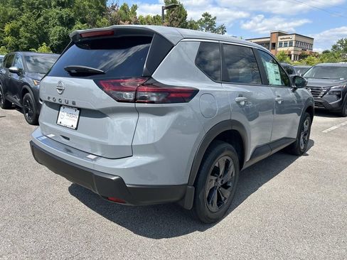 New 2026 Nissan Rogue SV FWD image 7