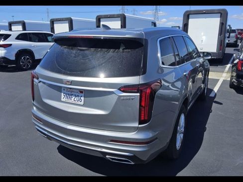 Used 2024 Cadillac XT6 Luxury FWD image 5