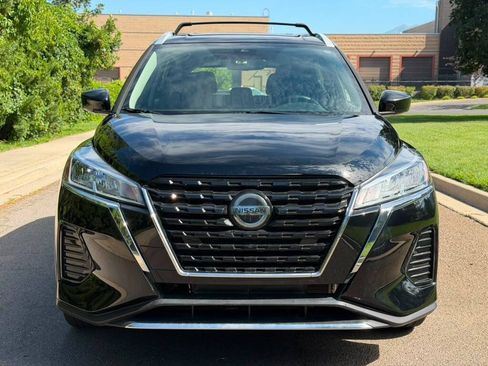 Used 2023 Nissan Kicks SV w/ Interior Electronics Package FWD image 2