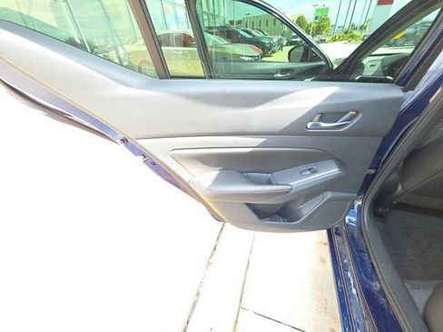 Used 2022 Nissan Altima 2.5 SR FWD image 23