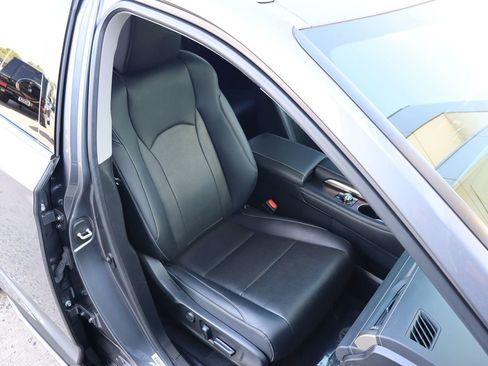 Used 2020 Lexus RX 350L FWD w/ Premium Package image 36