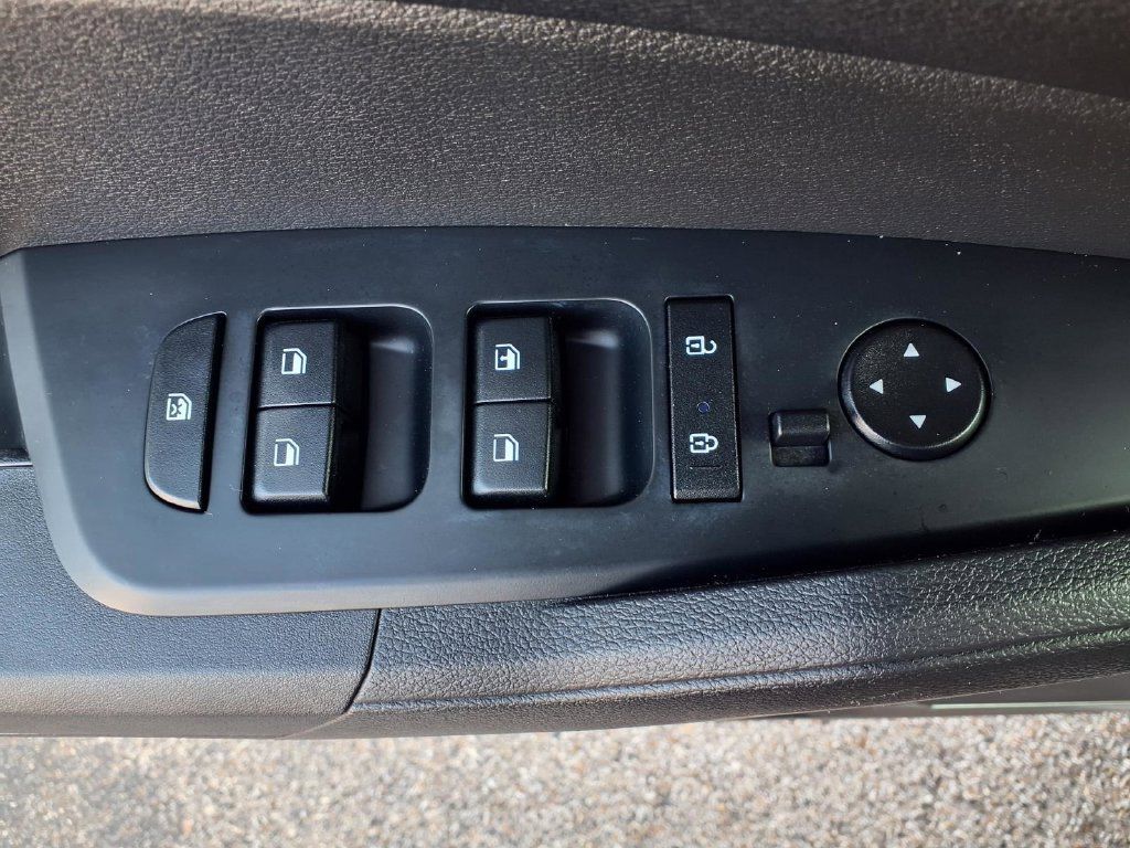 Used 2023 Kia Sportage LX FWD image 6