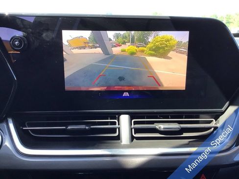 Used 2024 Chevrolet Trax ACTIV w/ Driver Confidence Package FWD image 26