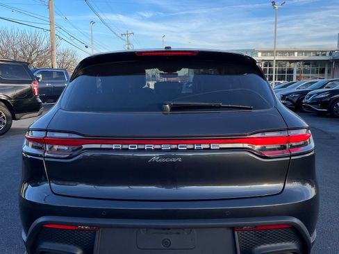 Used 2022 Porsche Macan image 4