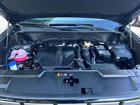 Used 2025 Hyundai Santa Fe SEL image 10