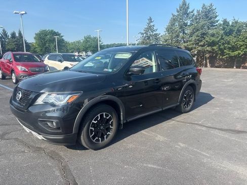 Used 2020 Nissan Pathfinder SL AWD/4WD image 4