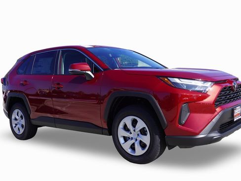 New 2025 Toyota RAV4 LE image 3