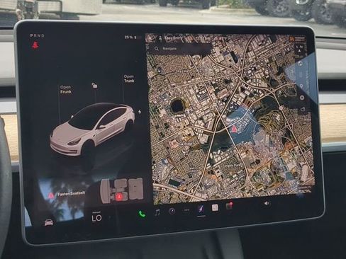 Used 2022 Tesla Model 3 Performance image 24