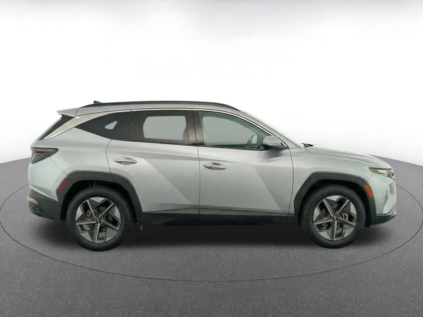 Used 2025 Hyundai Tucson SEL FWD image 9