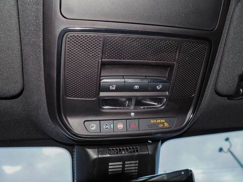 Certified 2025 Chevrolet Equinox RS w/ Safety and Technology Package image 35